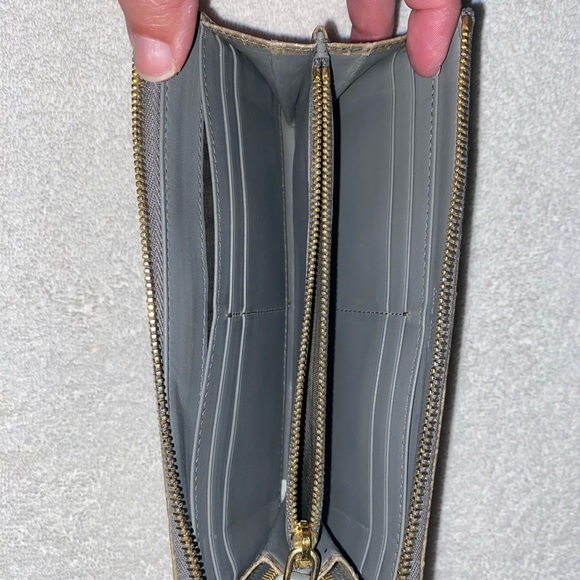 Authentic Miu Miu Long Zippy Crocodile Embossed Wallet - Picture 14 of 15